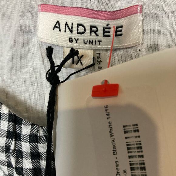 NWT Andree Gingham Off Shoulder Dress Size 1X - Picture 3 of 12